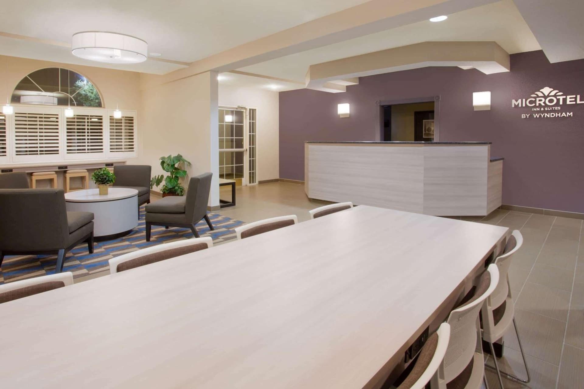 Microtel Inn & Suites Leesburg gallery photo in Silver Lake, FL — image 19