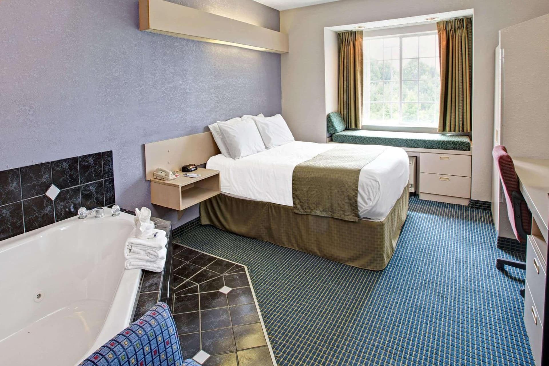 Microtel Inn & Suites by Wyndham Statesville gallery photo in Statesville, NC — image 19