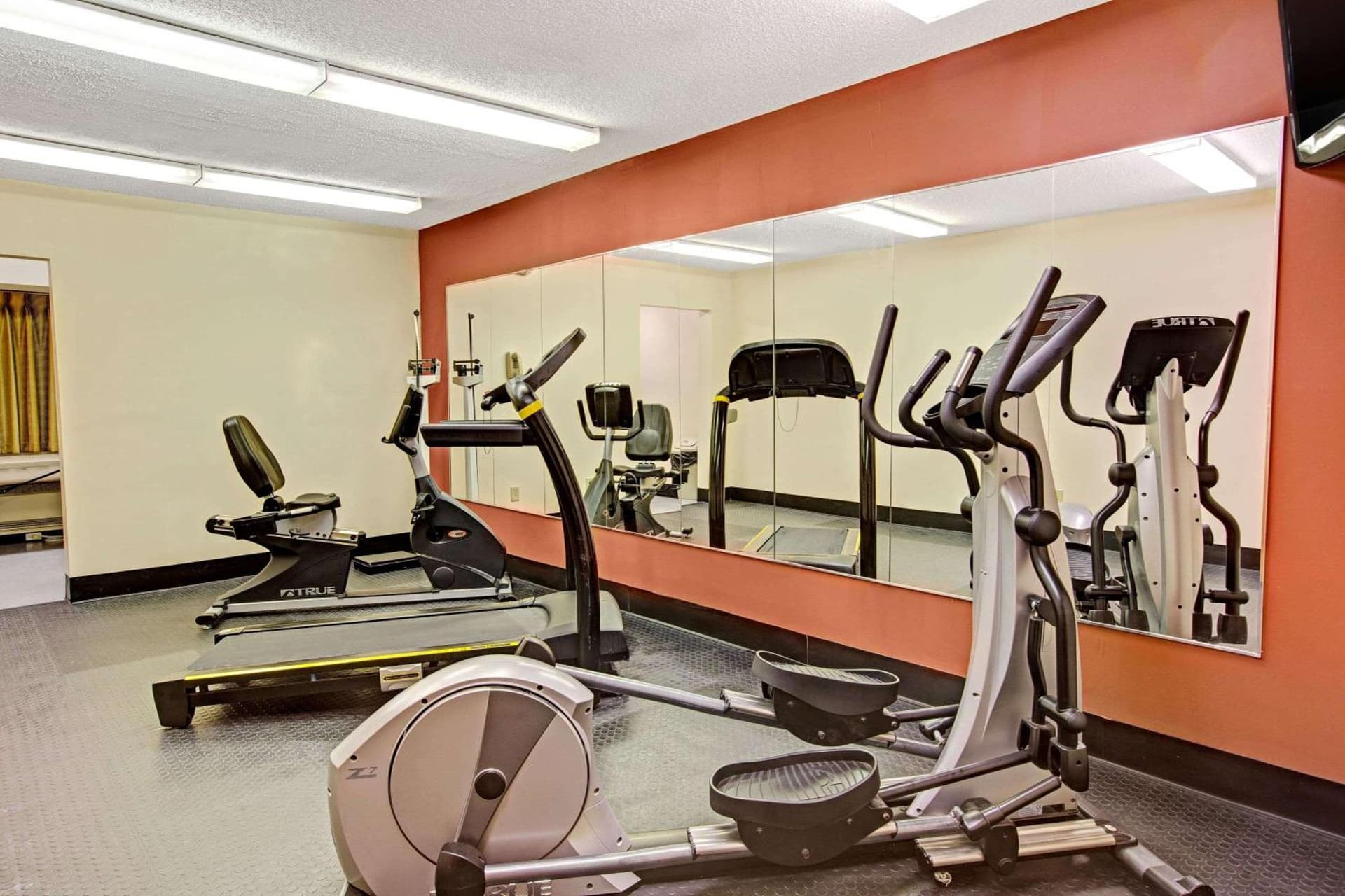 Microtel Inn & Suites by Wyndham Statesville gallery photo in Statesville, NC — image 10