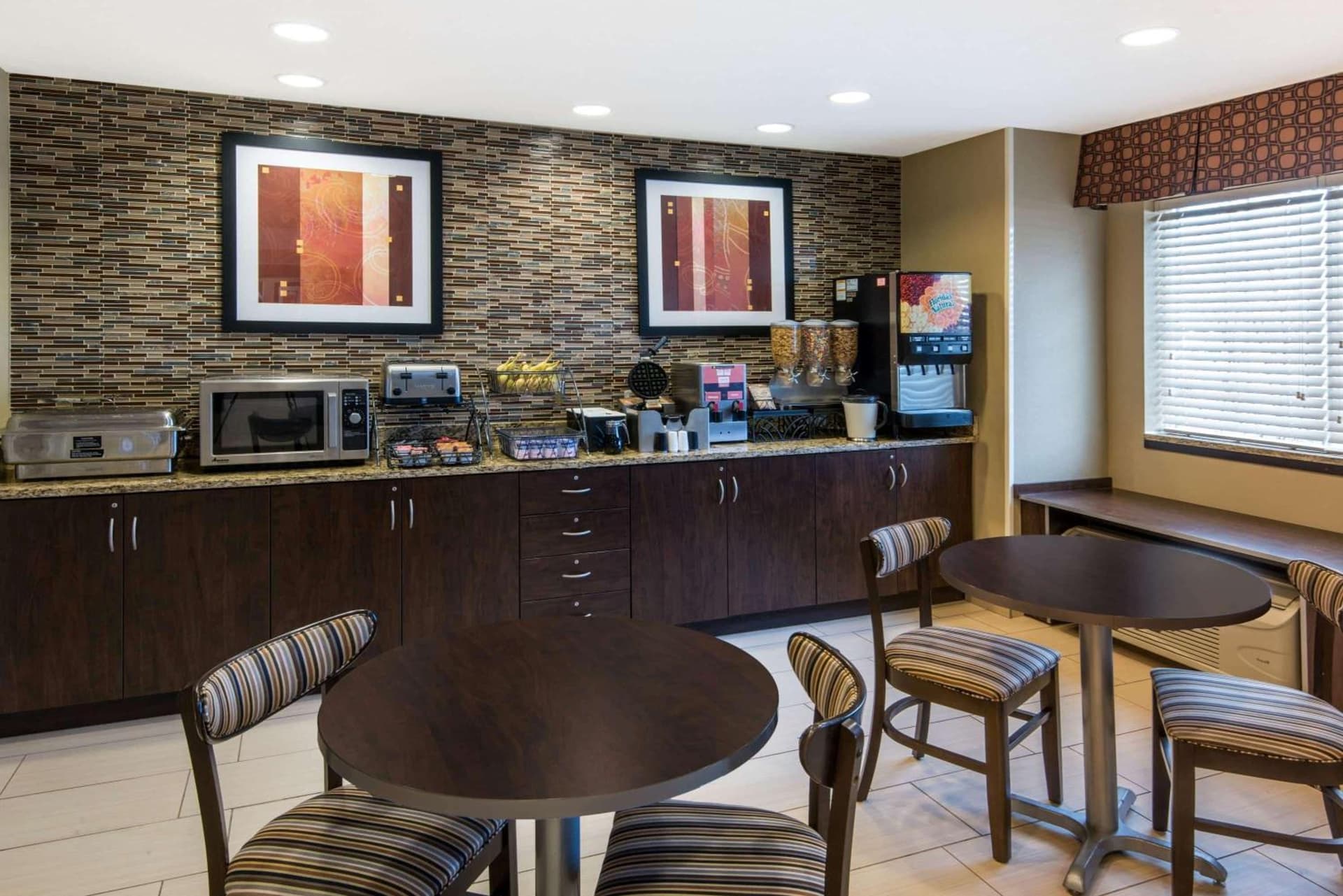 Microtel Inn and Suites North Canton property views in North Canton, OH — gallery photo 3