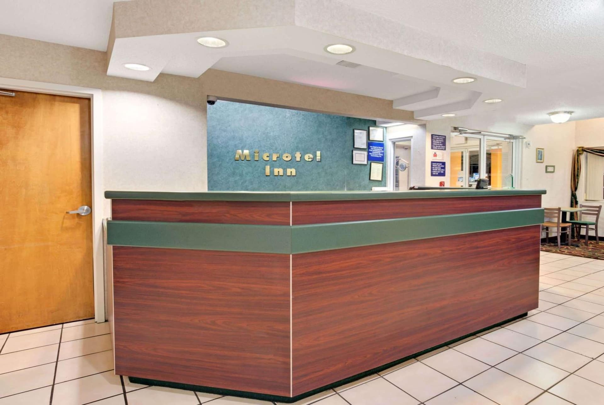Microtel Inn by Wyndham - Murfreesboro gallery photo in Murfreesboro, TN — image 11