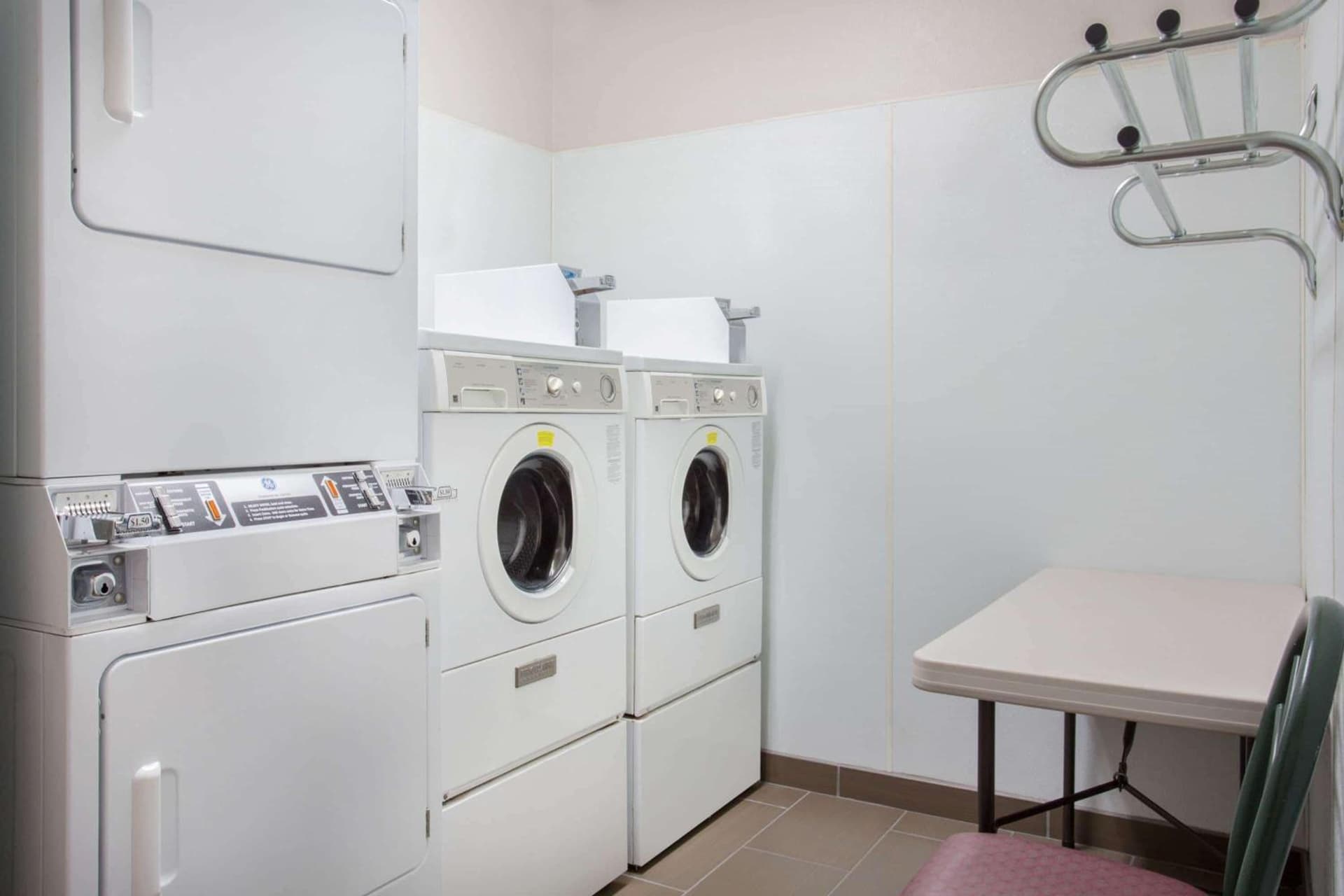 Microtel Inn & Suites Leesburg gallery photo in Silver Lake, FL — image 9