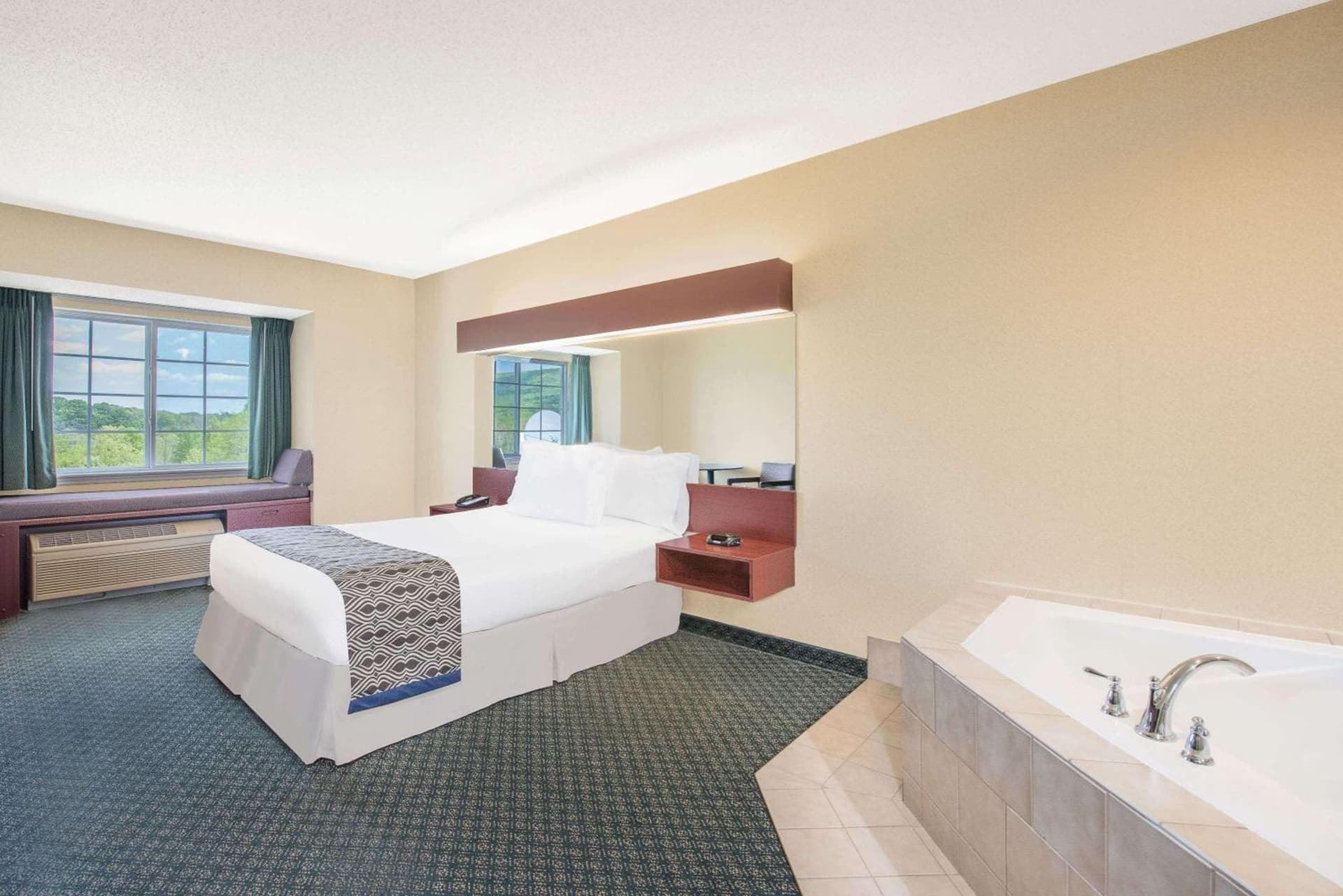Microtel Inn & Suites by Wyndham Hamburg property views in Hamburg, PA — gallery photo 3