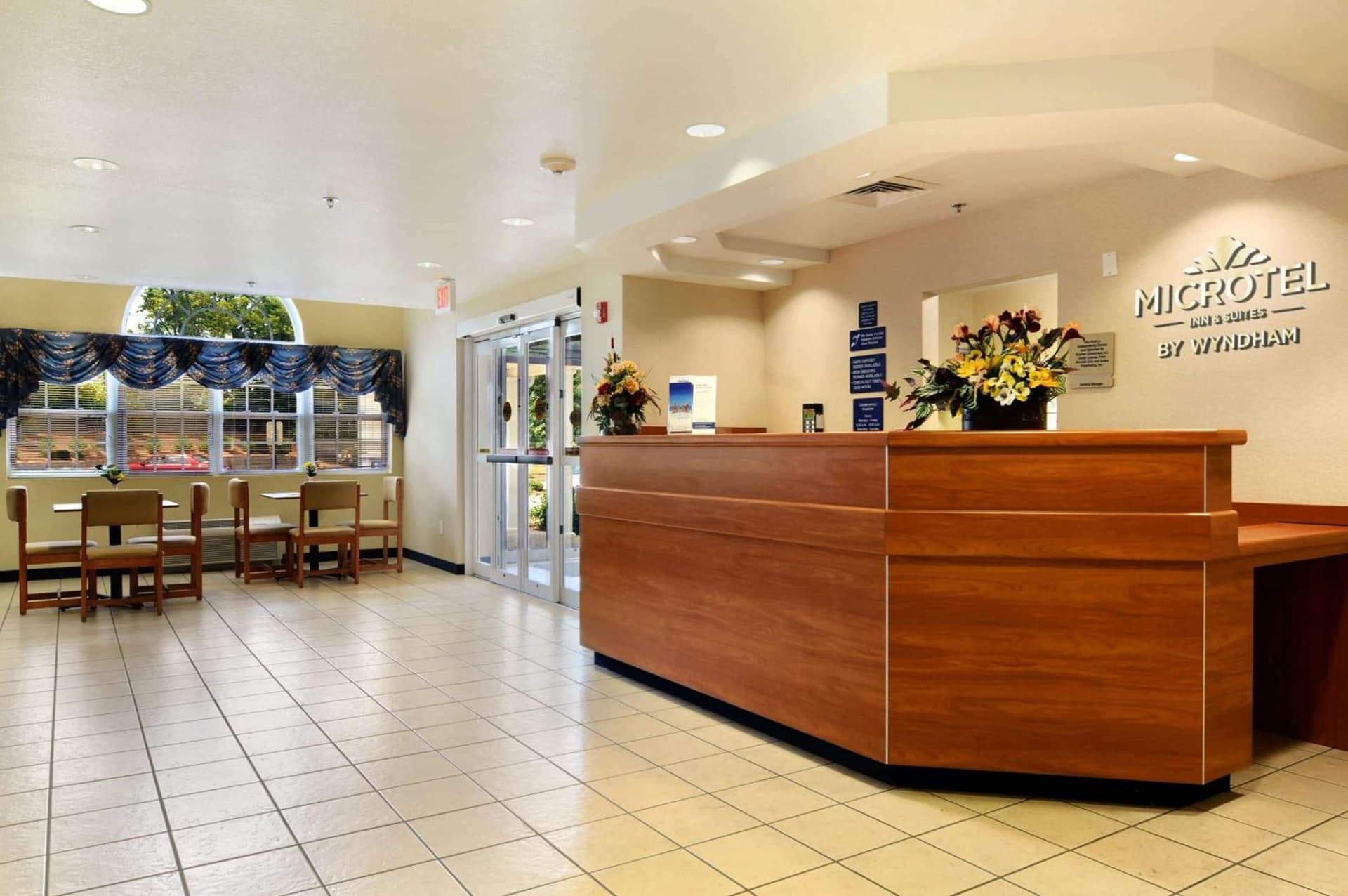 Microtel Inn & Suites by Wyndham Huntsville interior in Huntsville, AL — gallery photo 2