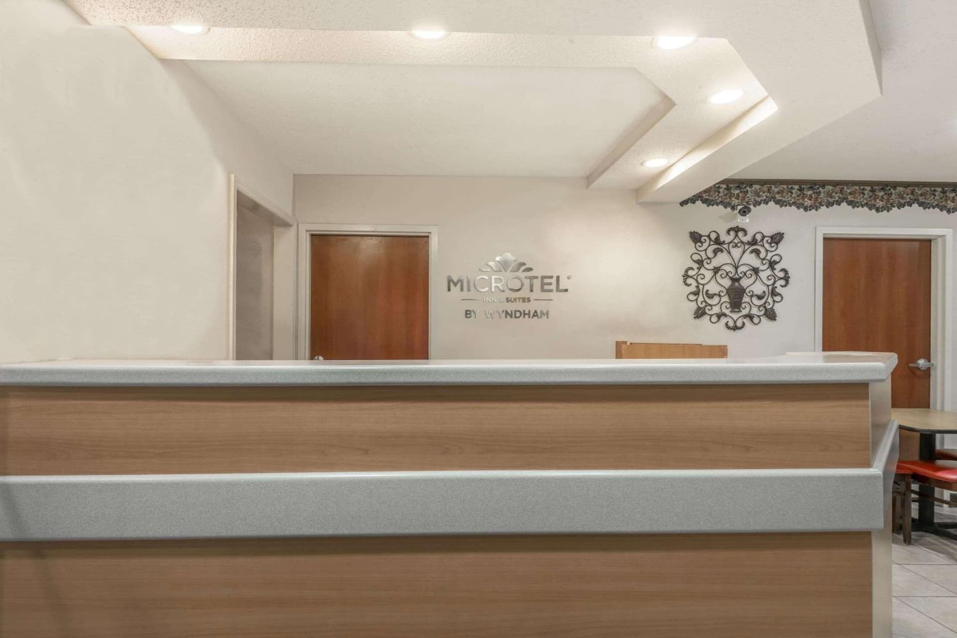 Microtel Inn & Suites by Wyndham Auburn interior in Auburn, AL — gallery photo 2