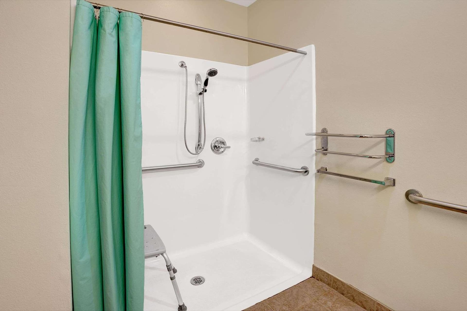 Microtel Inn & Suites by Wyndham Indianapolis Airport gallery photo in Indianapolis, IN — image 40