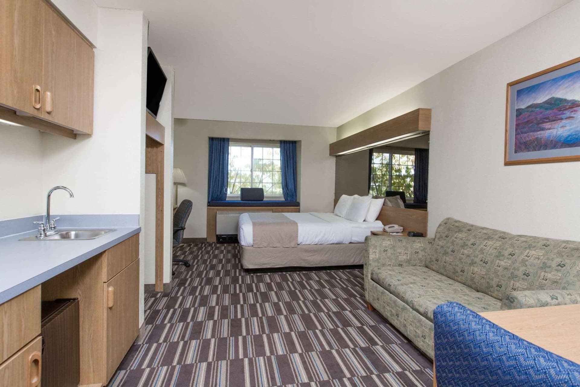 Baymont Inn & Suites by Wyndham Anchorage Airport gallery photo in Anchorage, AK — image 12