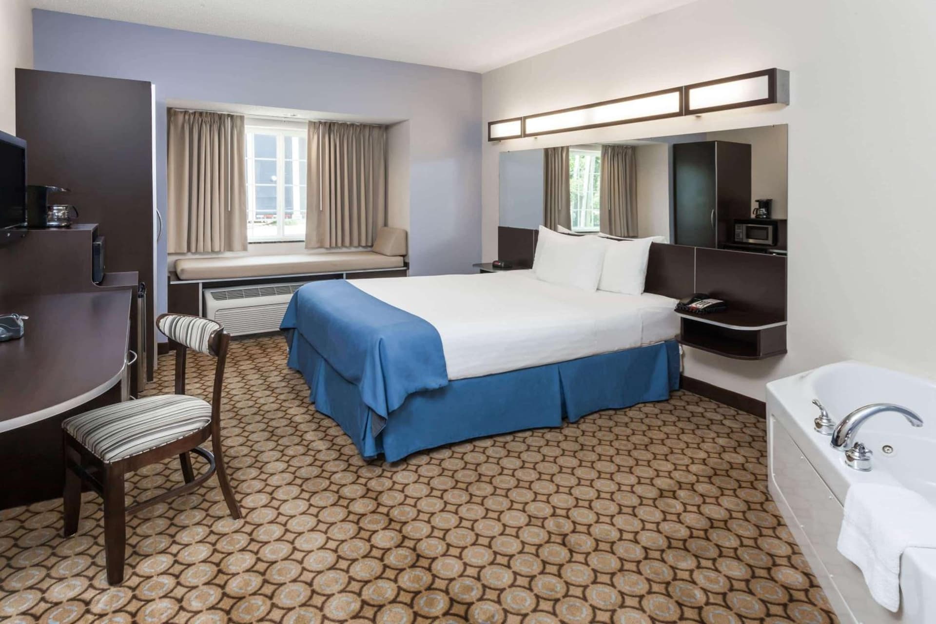 Microtel Inn and Suites Elkhart gallery photo in Elkhart, IN — image 19