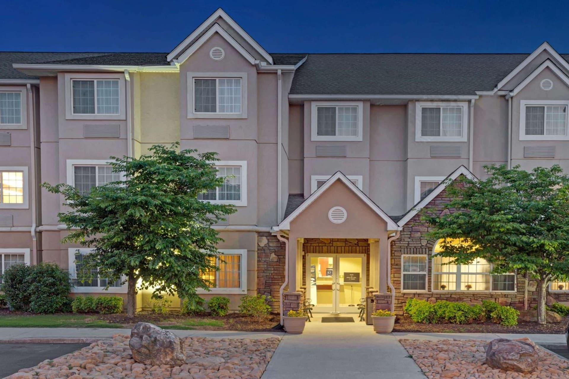 Microtel Inn & Suites by Wyndham Jasper featured exterior or lobby in Jasper, GA — similar hotel