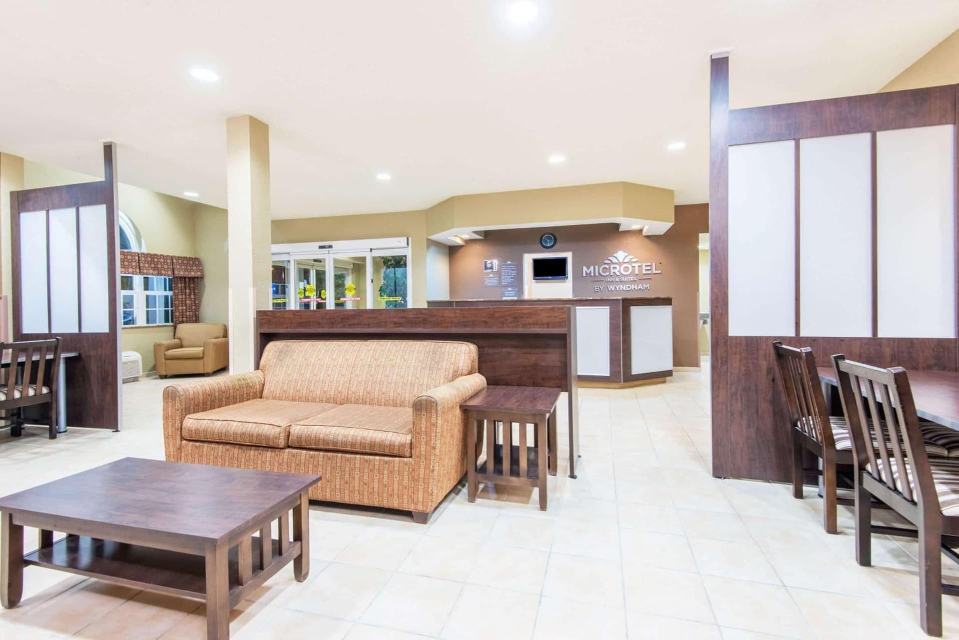 Microtel Inn & Suites by Wyndham Montgomery property views in Montgomery, AL — gallery photo 3