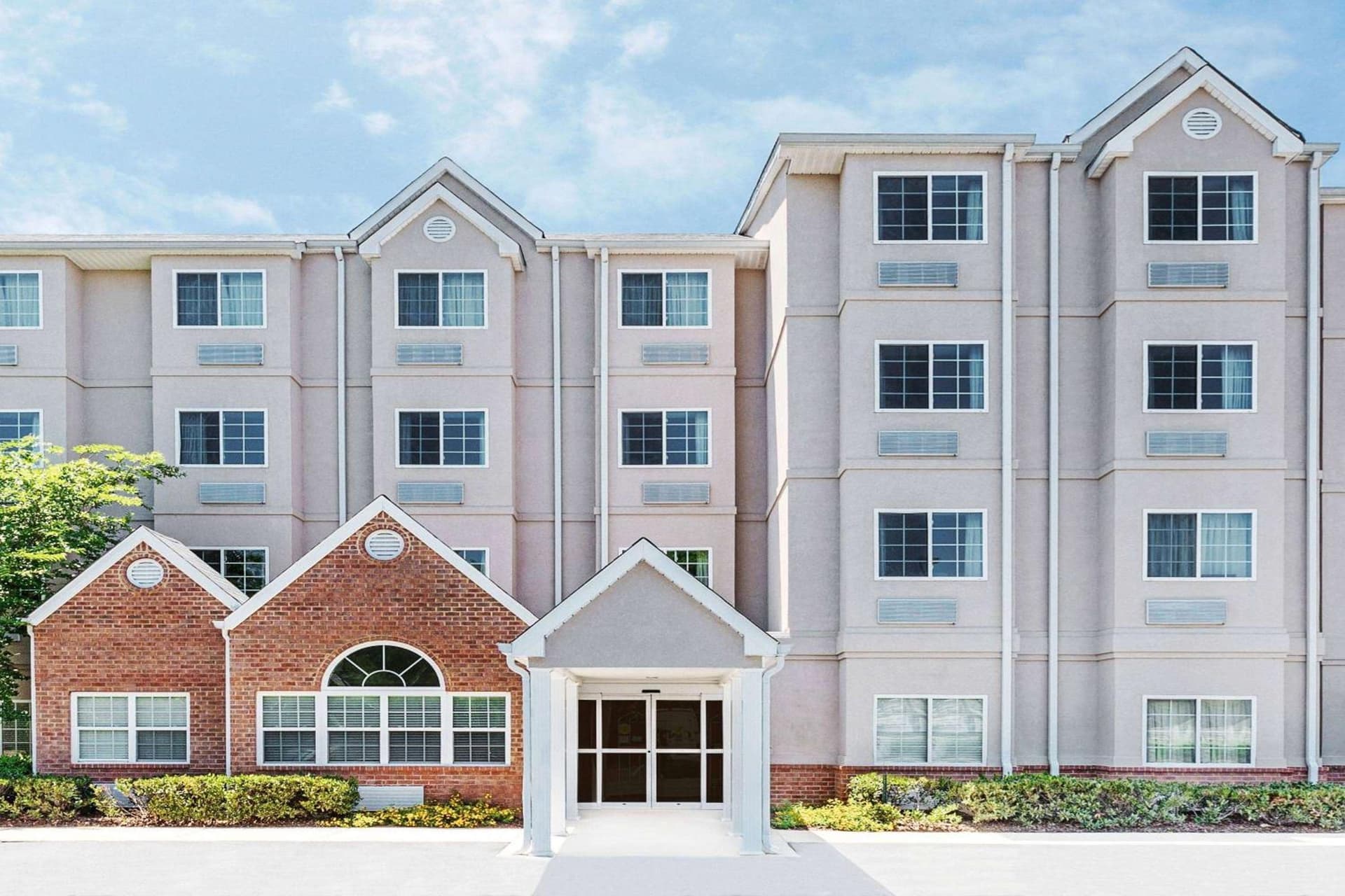 Microtel Inn & Suites by Wyndham Tuscaloosa featured exterior or lobby in Tuscaloosa, AL — similar hotel