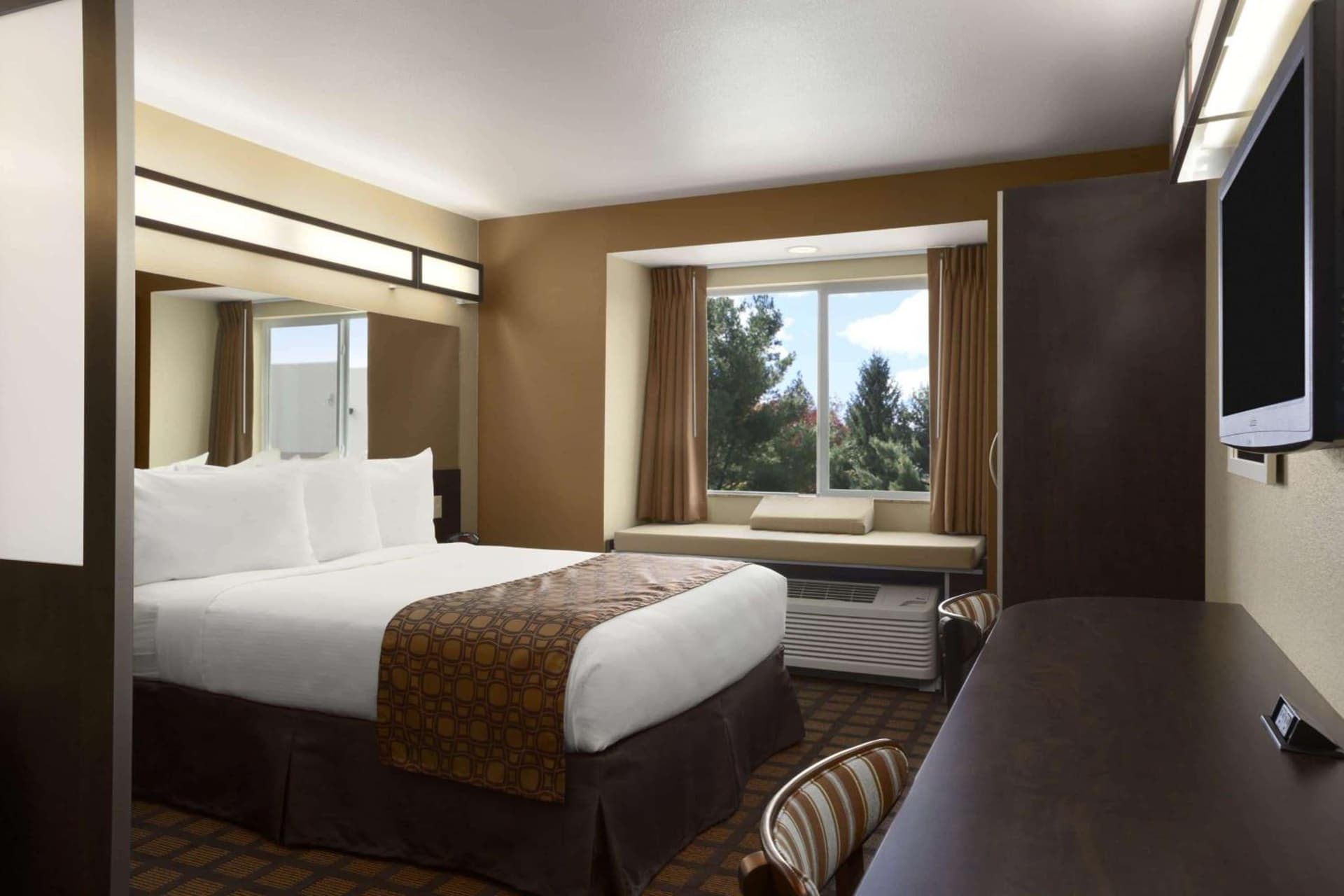 Microtel Inn & Suites by Wyndham Odessa TX gallery photo in Odessa, TX — image 12