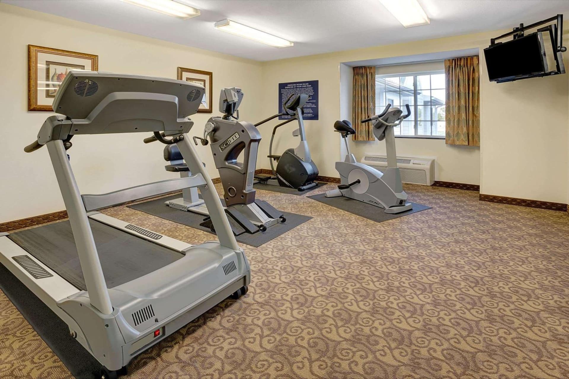 Microtel Inn & Suites by Wyndham Indianapolis Airport gallery photo in Indianapolis, IN — image 23