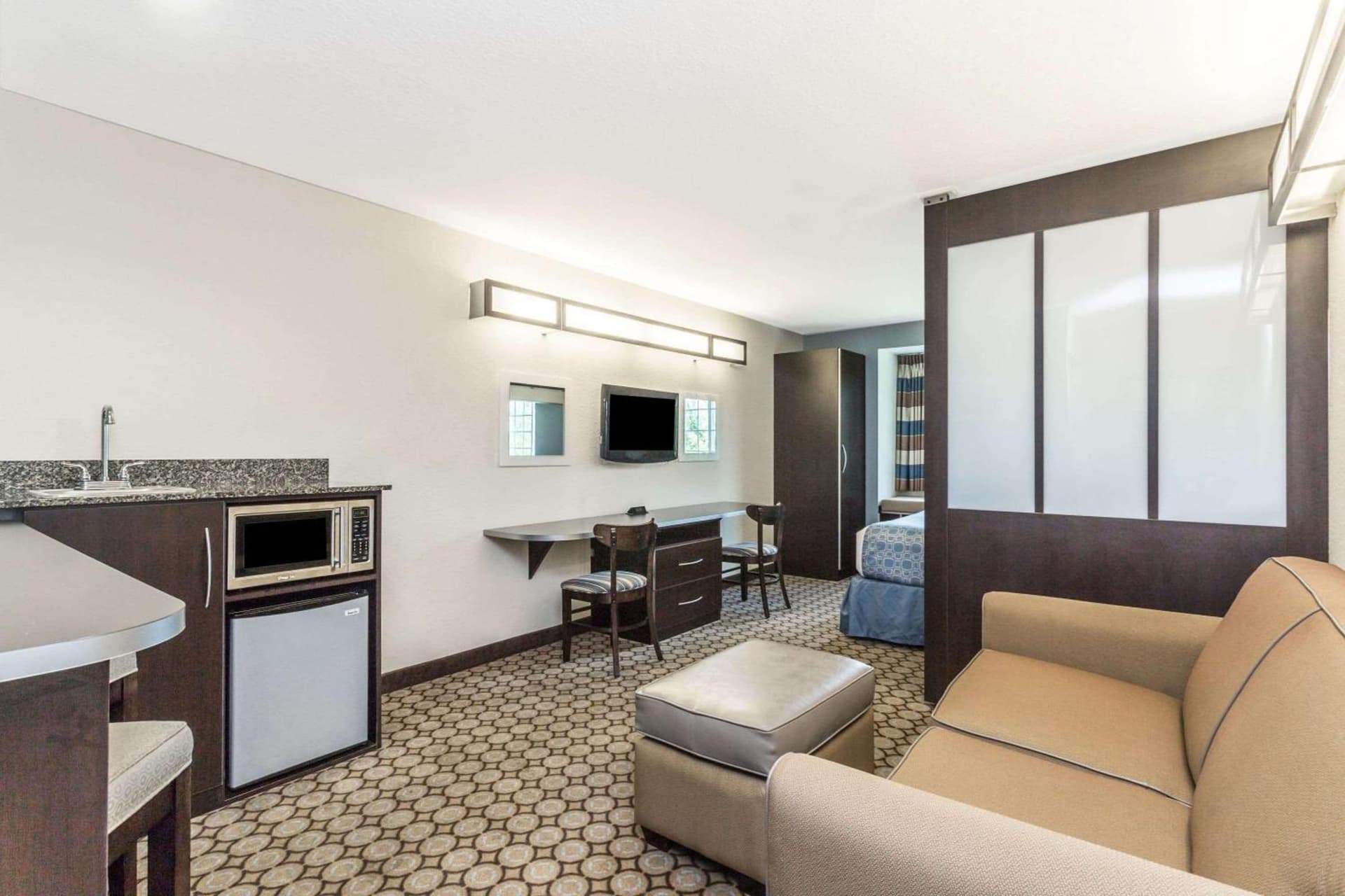 Microtel Inn & Suites by Wyndham Spring Hill/Weeki Wachee gallery photo in Weeki Wachee, FL — image 21