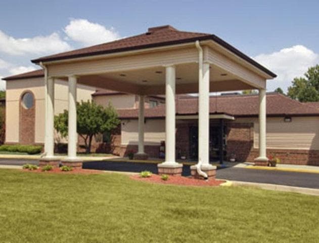 Days Inn by Wyndham Middletown gallery photo in Middletown, OH — image 12