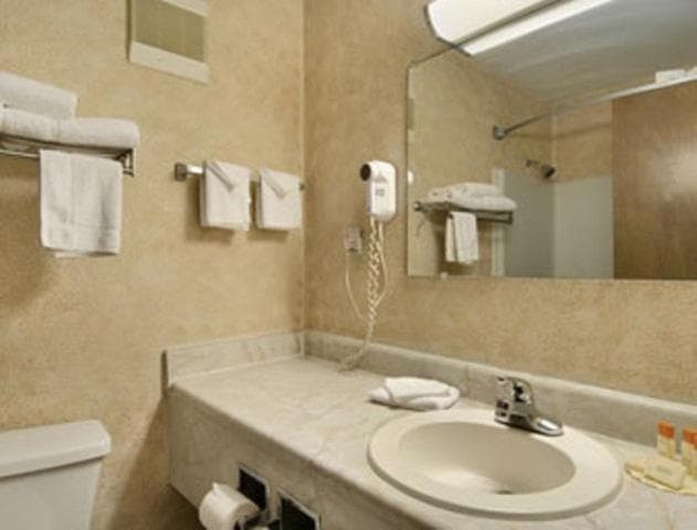 Days Inn by Wyndham Middletown gallery photo in Middletown, OH — image 19