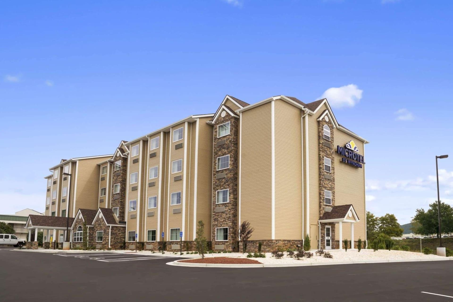 Microtel Inn & Suites by Wyndham — hotel in Lynchburg, Virginia