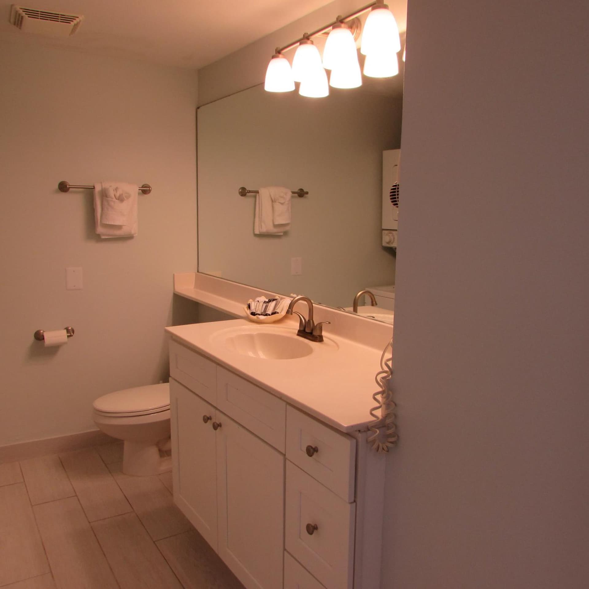 Edison Beach House gallery photo in Fort Myers Beach, FL — image 24