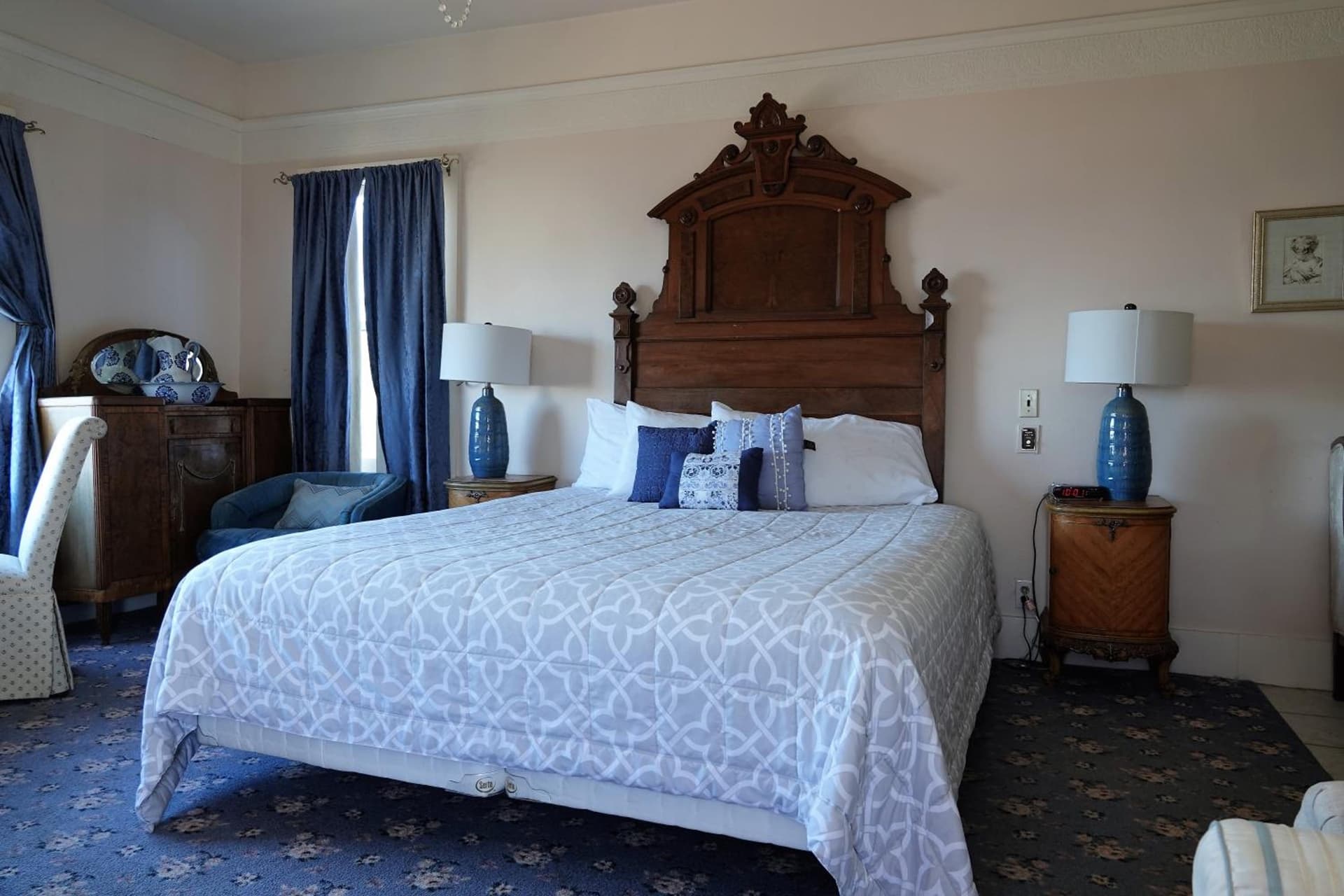 Union Hotel interior in Benicia, CA — gallery photo 2