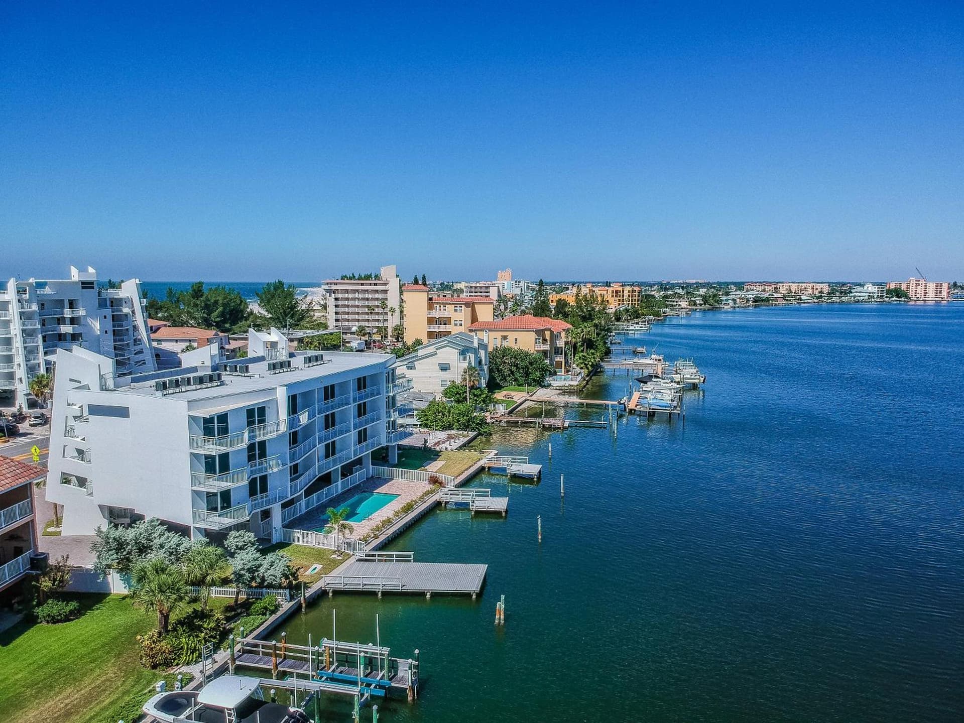 Provident Oceana Beachfront Suites gallery photo in St Pete Beach, FL — image 12