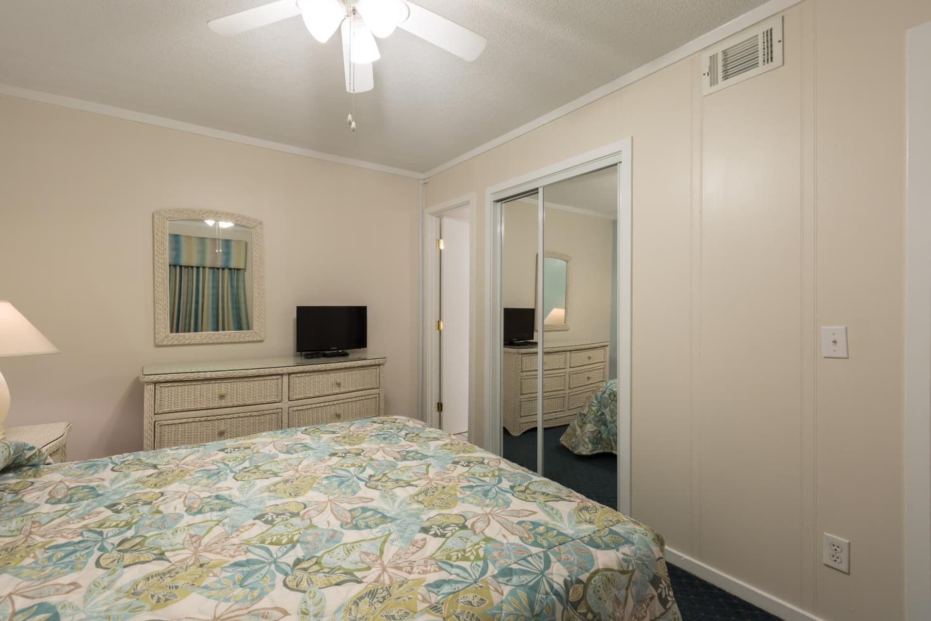 A Place at the Beach - Windy Hill gallery photo in Myrtle Beach, SC — image 49