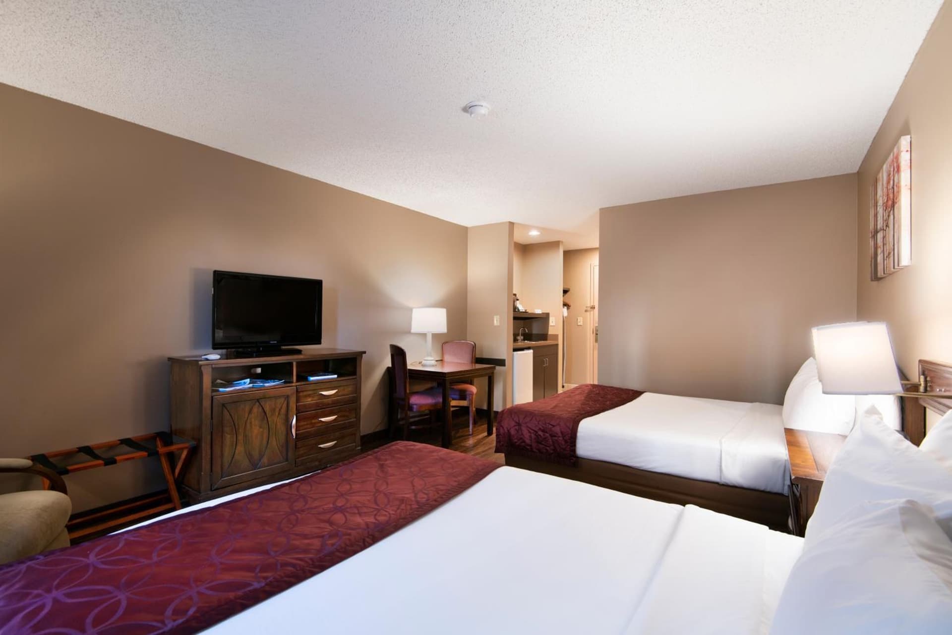 Guest Inn & Suites - Midtown Medical Center gallery photo in Little Rock, AR — image 6