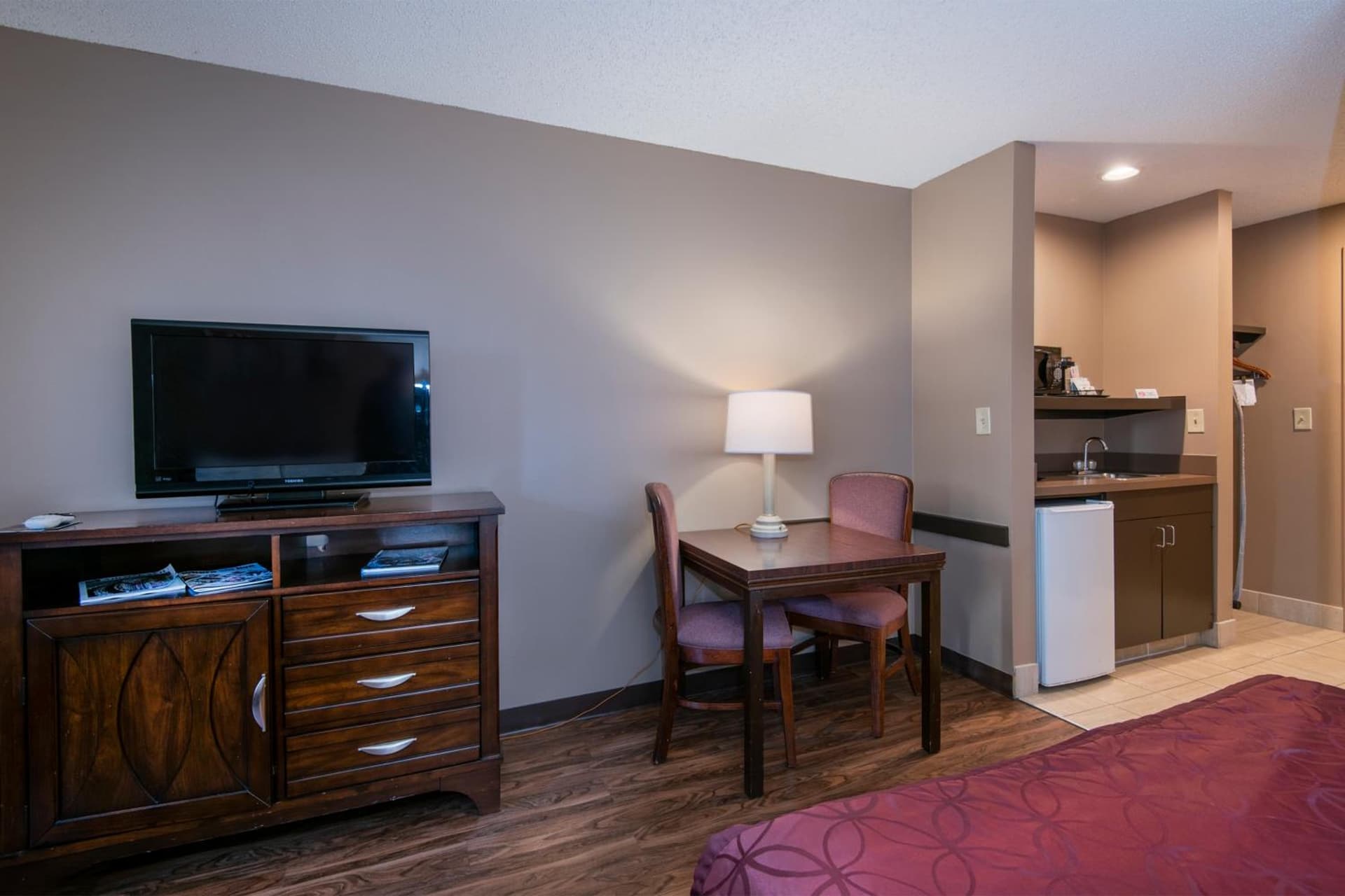 Guest Inn & Suites - Midtown Medical Center gallery photo in Little Rock, AR — image 14