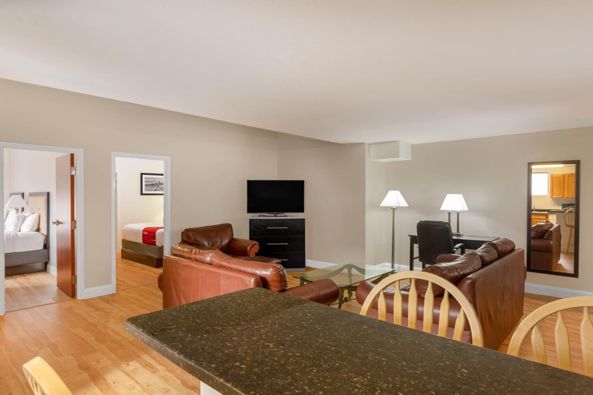 Days Inn & Suites by Wyndham Lakeland gallery photo in Lakeland, FL — image 137