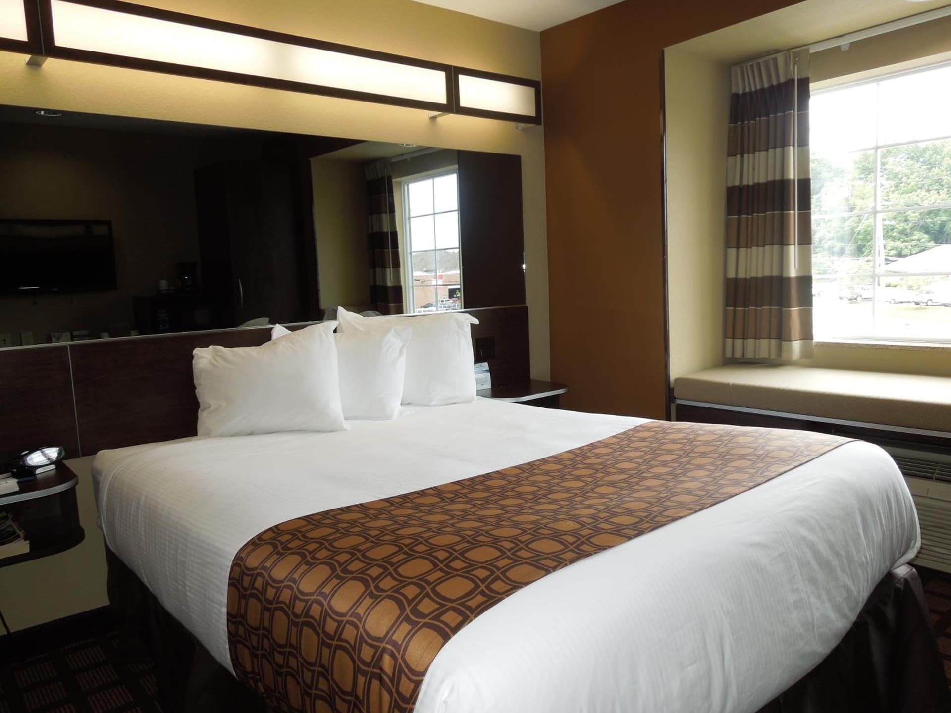 Microtel Inn and Suites North Canton gallery photo in North Canton, OH — image 14