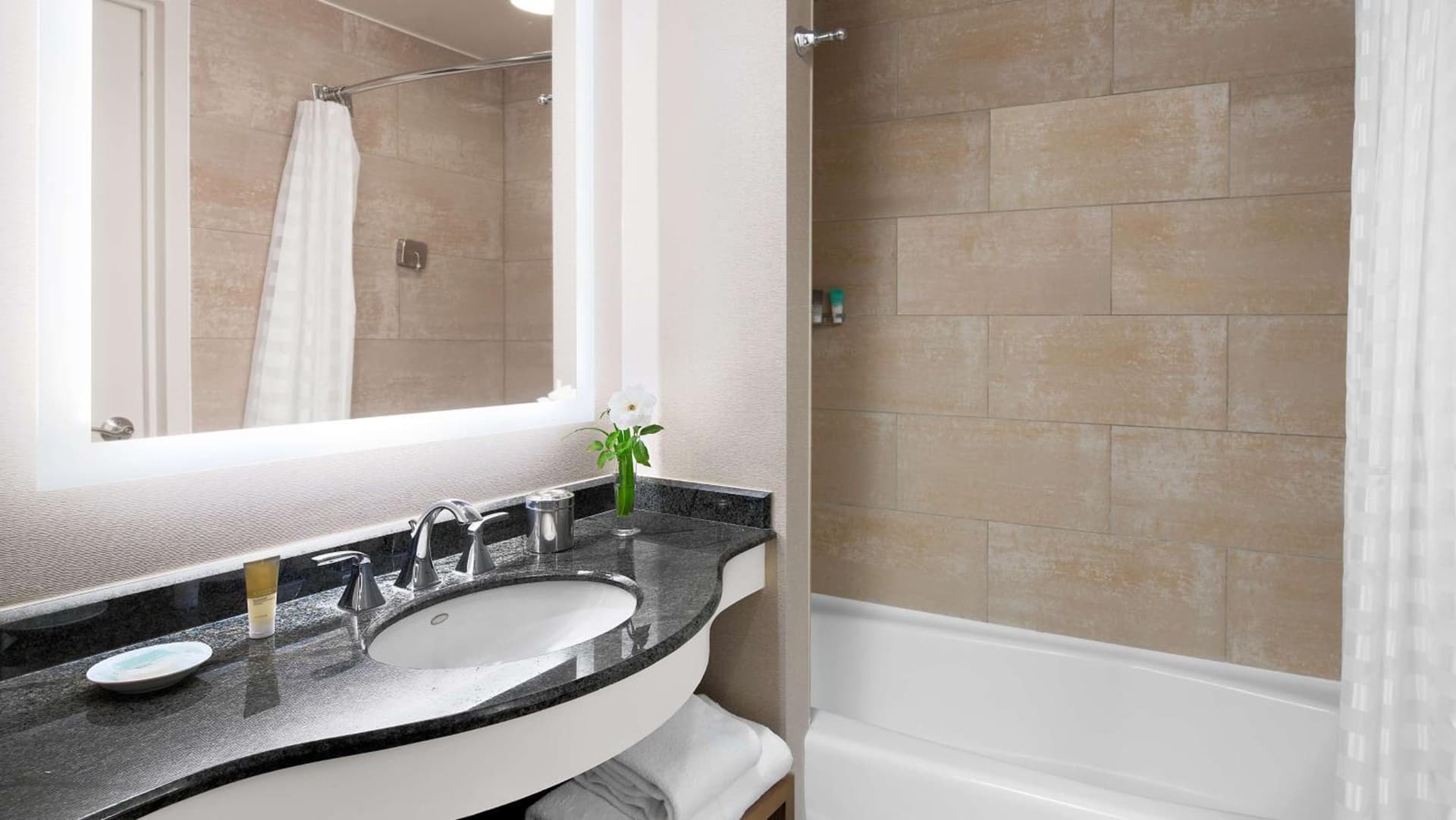 Hyatt Regency Valencia gallery photo in Valencia, CA — image 5