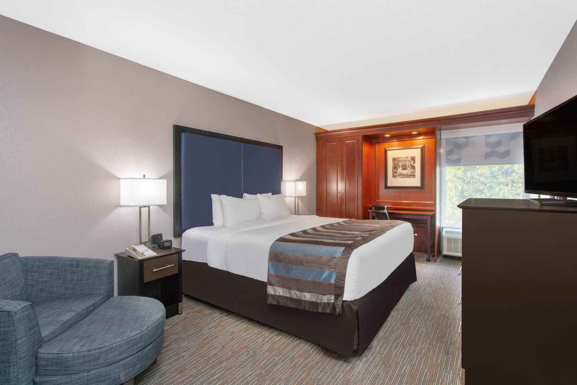 Wingate by Wyndham Charleston Coliseum gallery photo in Charleston, SC — image 12