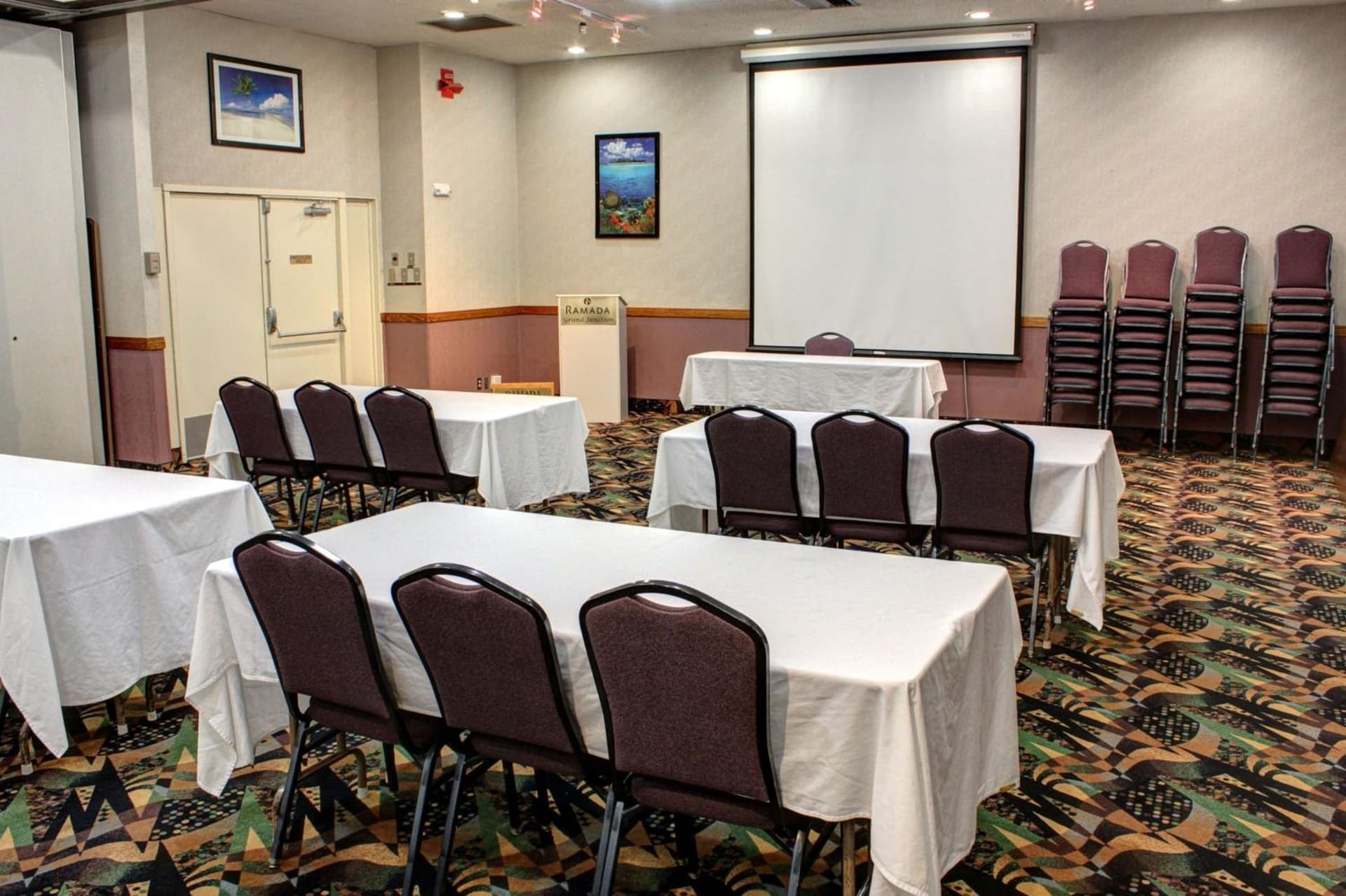 Ramada by Wyndham Grand Junction interior in Grand Junction, CO — gallery photo 2