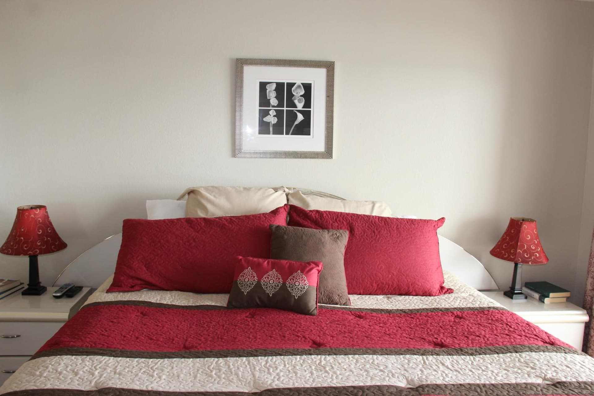 Lake Ozarks Get Away interior in Lake Ozark, MO — gallery photo 2