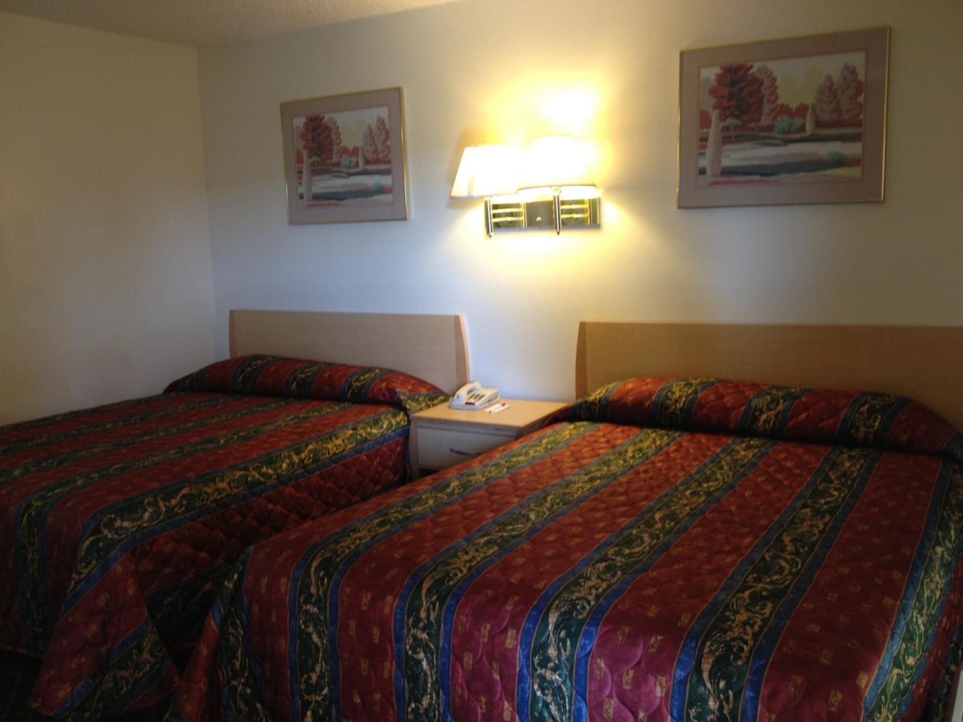 Riverside Inn & Suites gallery photo in Riverside, CA — image 19