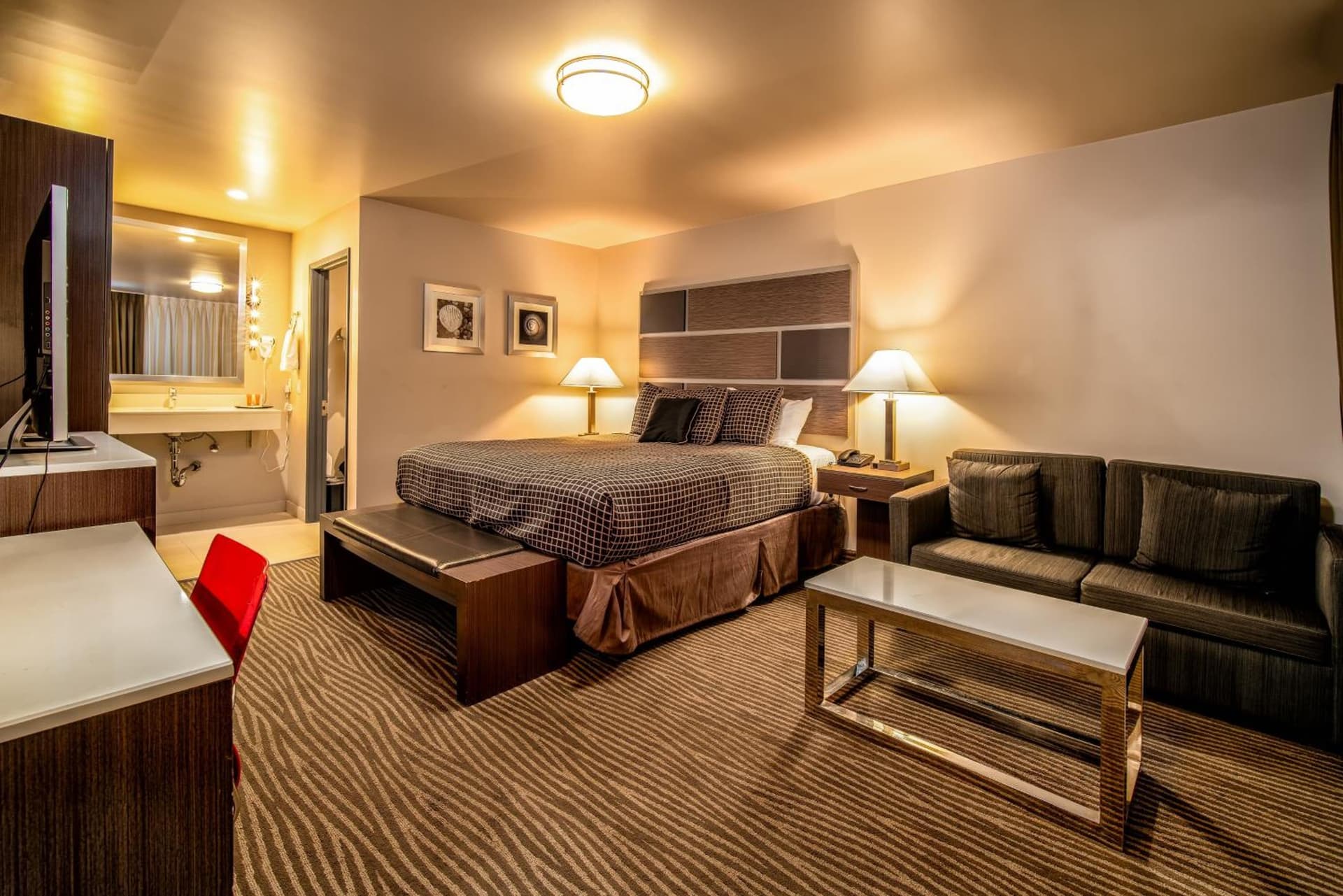 Crescent Bay Inn interior in Laguna Beach, CA — gallery photo 2