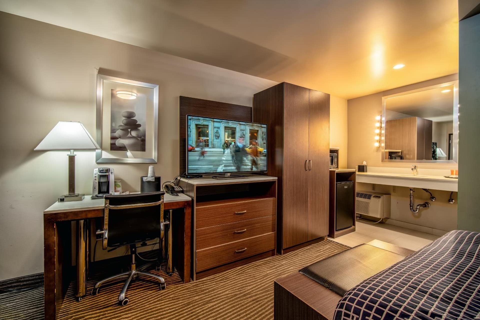 Crescent Bay Inn gallery photo in Laguna Beach, CA — image 37