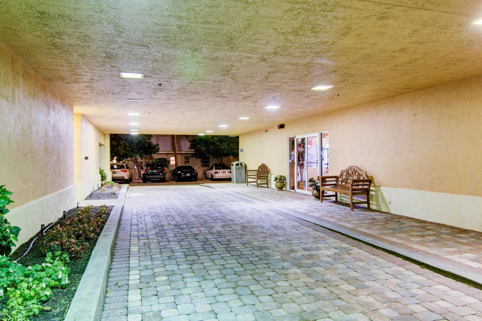 Hutchinson Island Hotel gallery photo in Fort Pierce, FL — image 26