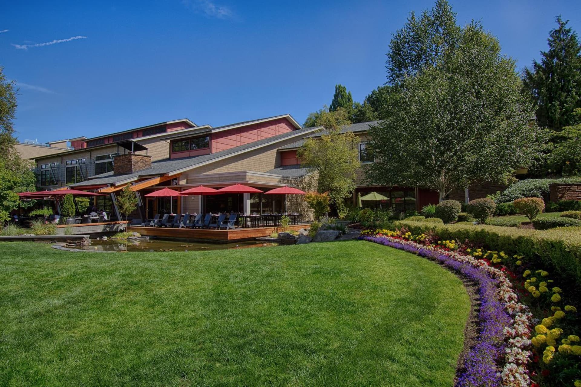 Cedarbrook Lodge — hotel in Seattle, Washington