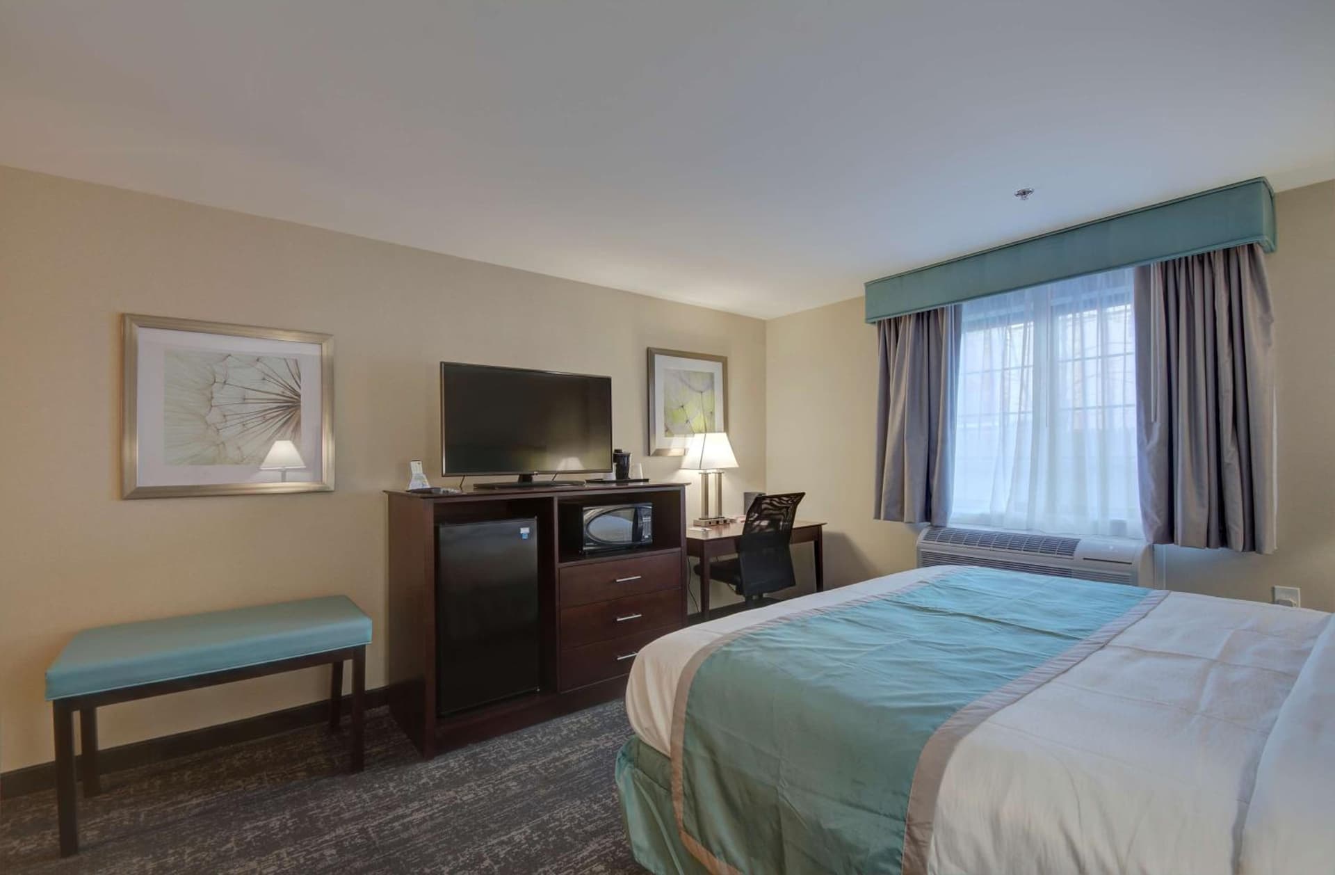 Best Western Hampshire Inn & Suites gallery photo in Seabrook, NH — image 9