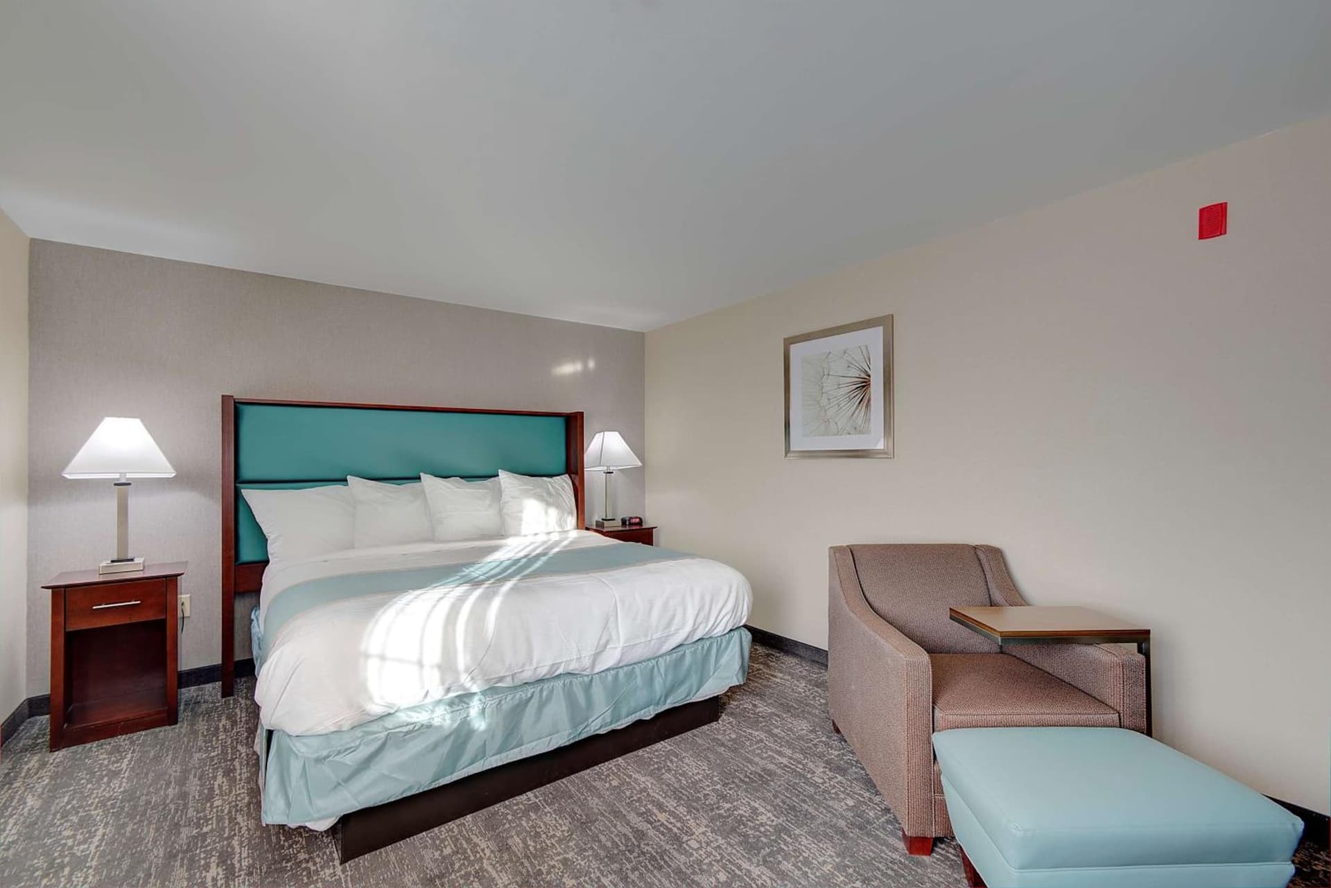 Best Western Hampshire Inn & Suites property views in Seabrook, NH — gallery photo 3