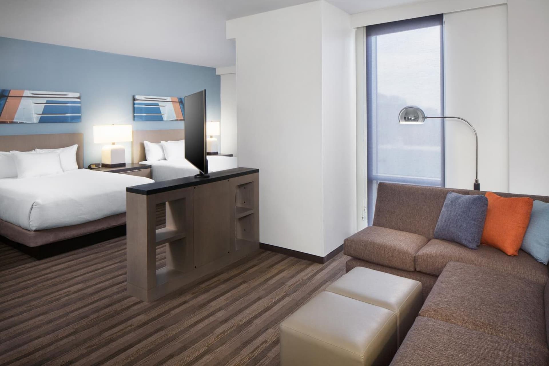 Hyatt House Nashville at Vanderbilt interior in Nashville, TN — gallery photo 2