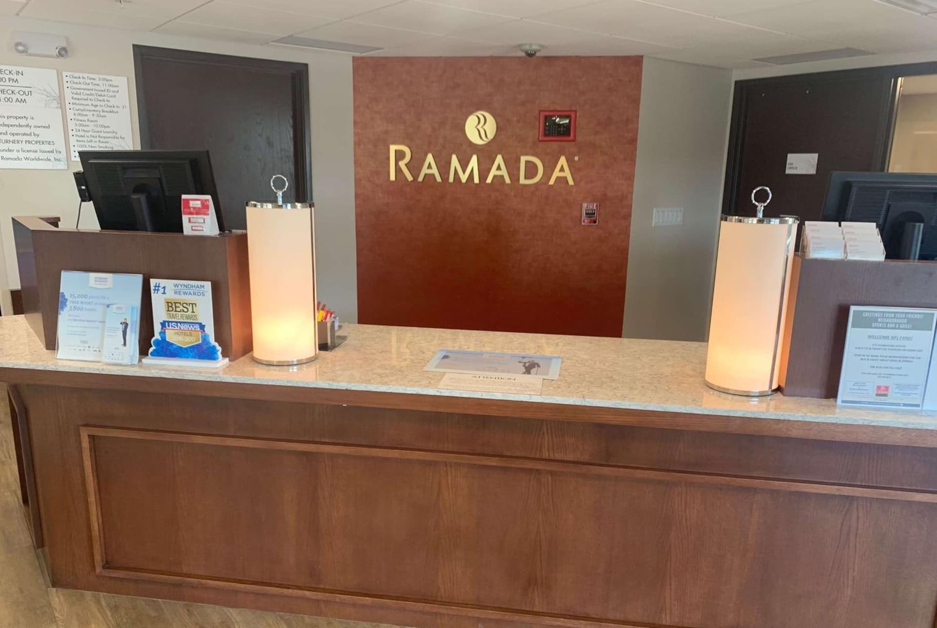 Ramada by Wyndham Minneapolis Golden Valley gallery photo in Minneapolis, MN — image 13