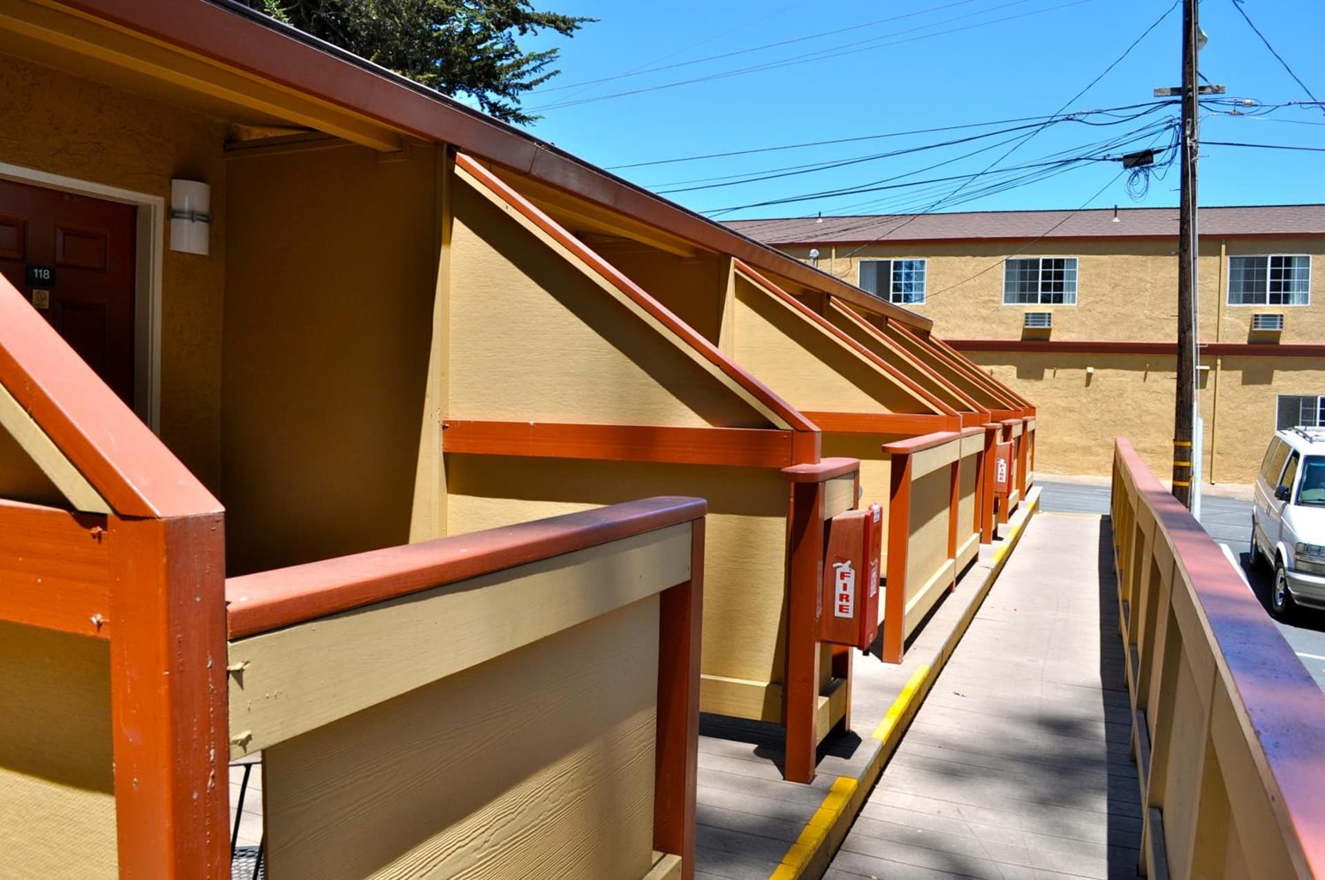 Howard Johnson by Wyndham Santa Cruz gallery photo in Santa Cruz, CA — image 66