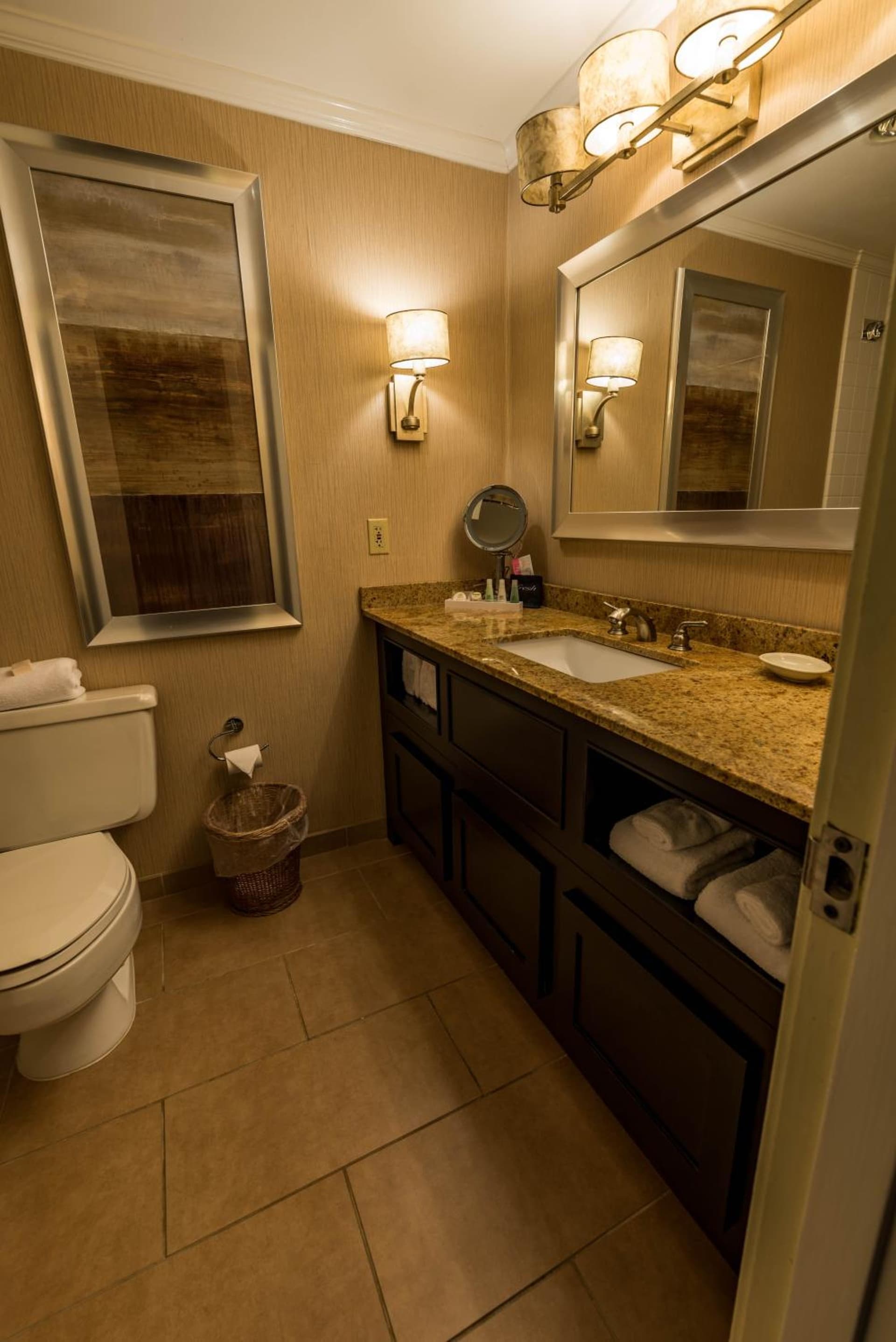 Interlaken Inn interior in Lakeville, CT — gallery photo 2