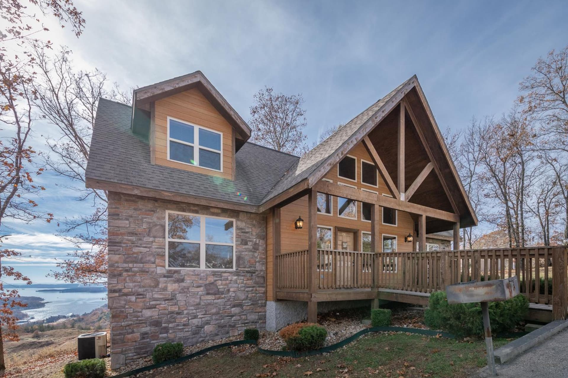 The Lodges at Table Rock featured exterior or lobby in Branson, MO — similar hotel