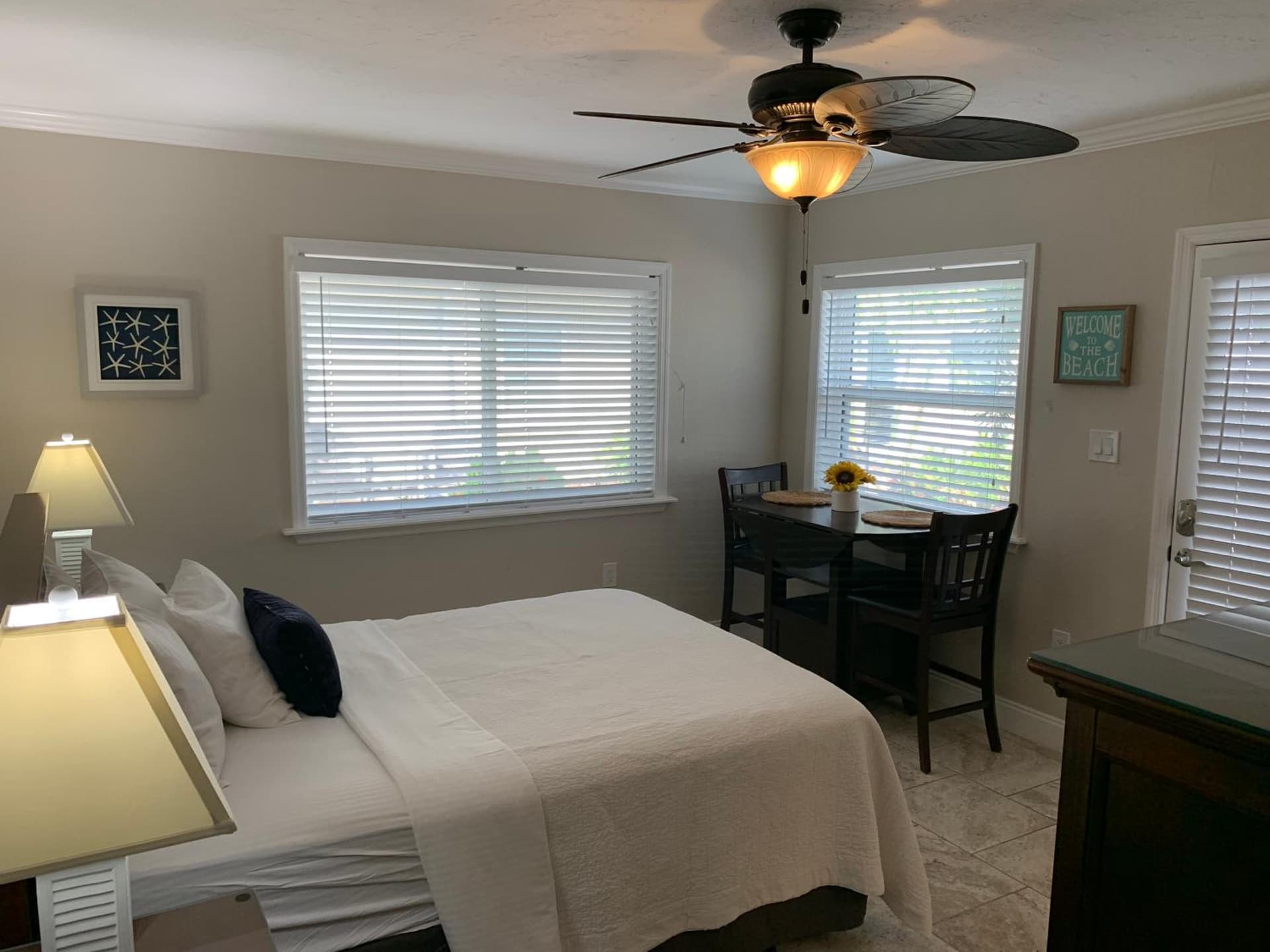 Twin Palms at Siesta gallery photo in Siesta Key, FL — image 35