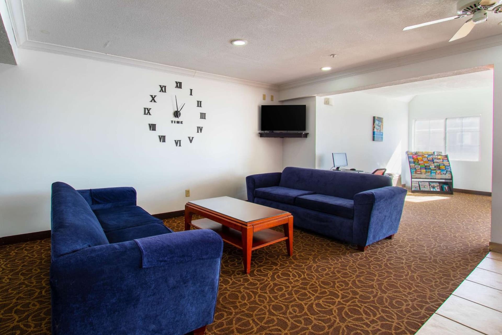 Motel 6-El Paso, TX - Southeast gallery photo in El Paso, TX — image 11