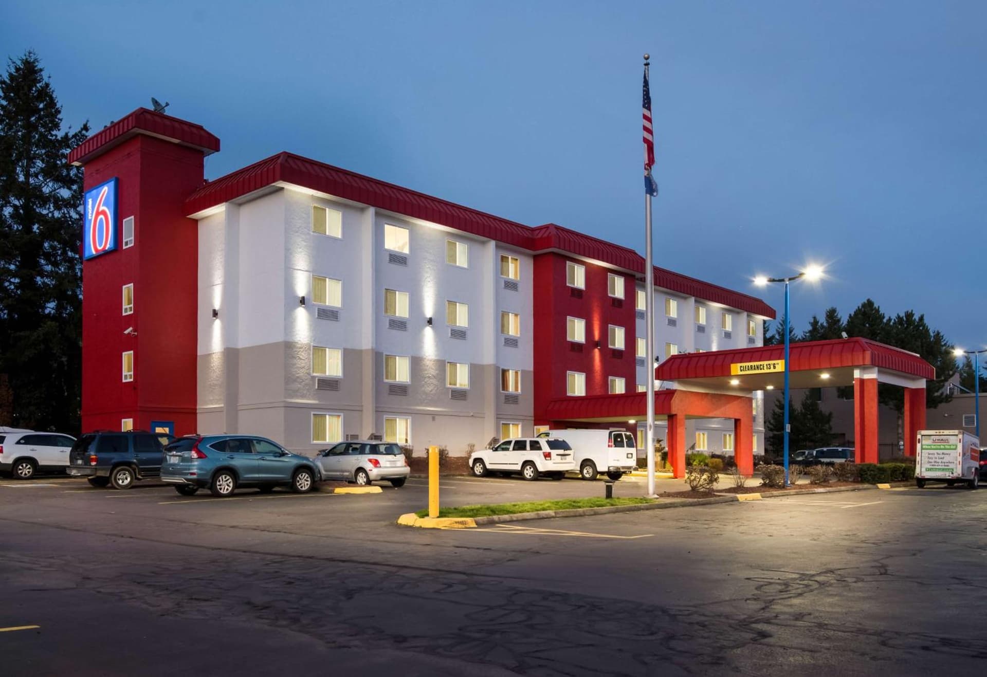 Motel 6-Wilsonville, OR - Portland property views in Wilsonville, OR — gallery photo 3