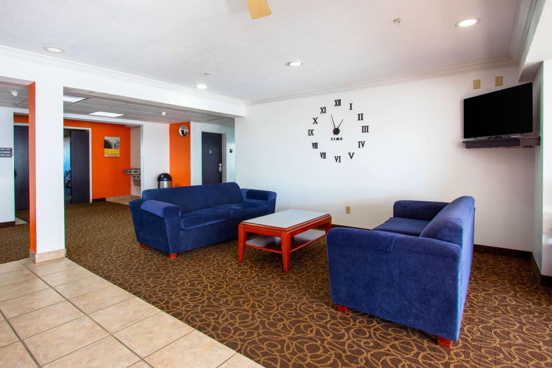 Motel 6-El Paso, TX - Southeast gallery photo in El Paso, TX — image 45