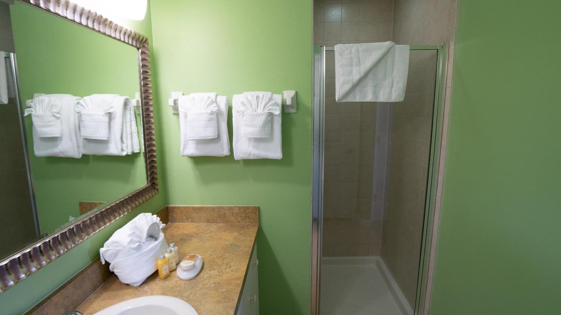 Barefoot Suites gallery photo in Kissimmee, FL — image 6